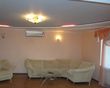 Rent an apartment, Rodnikovaya-ul, 5, Ukraine, Kharkiv, Moskovskiy district, Kharkiv region, 3  bedroom, 80 кв.м, 16 200 uah/mo